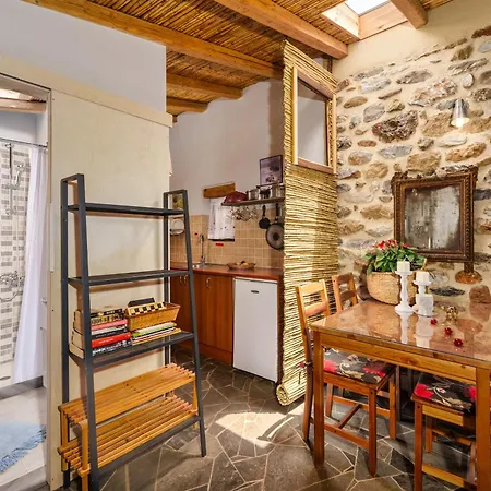 Malsova Nyaraló Kotronion (West Mani)